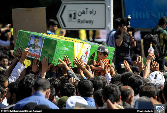 گزارش تصویری | تشییع پیکر مطهر 8 شهید مدافع حرم در مشهد | عکاس : محمد حسن صلواتی /شهرآرا