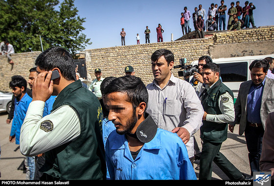 گزارش تصویری | بازسازی صحنه قتل سه عضو خانواده در شهرک باهنر مشهد | عکاس: محمد حسن صلواتی /شهرآرا