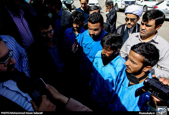 گزارش تصویری | بازسازی صحنه قتل سه عضو خانواده در شهرک باهنر مشهد | عکاس: محمد حسن صلواتی /شهرآرا