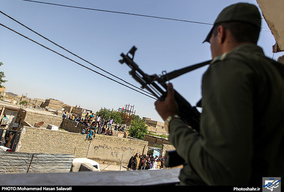 گزارش تصویری | بازسازی صحنه قتل سه عضو خانواده در شهرک باهنر مشهد | عکاس: محمد حسن صلواتی /شهرآرا