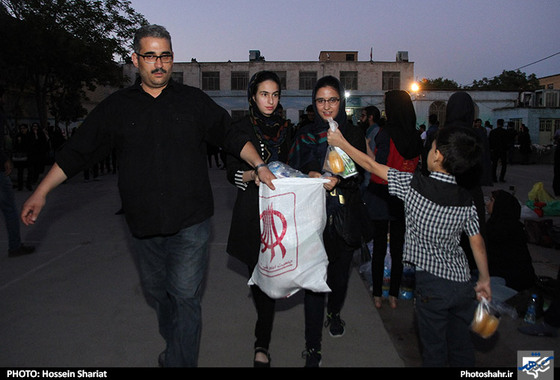 گزارش تصویری | آیین کوچه گردان عاشق در مشهد | عکاس : حسین شریعت /شهرآرا 