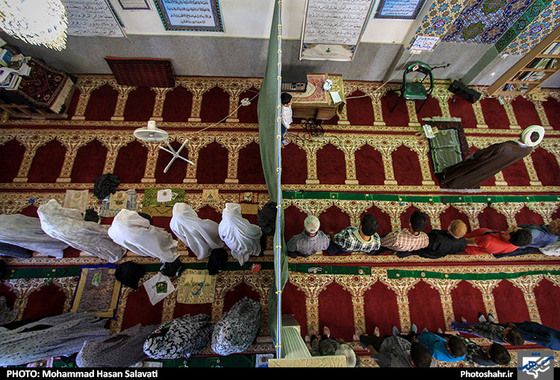 نماز جماعت مسجد ابوالفضلی روستای قلعه نو به امامت حاج آقا بهادری