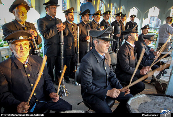 گزارش تصویری | آیین نقاره نوازی در حرم رضوی| عکاس : محمد حسن صلواتی /شهرآرا