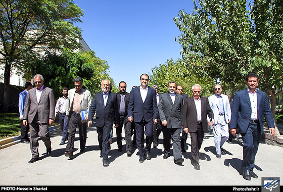 گزارش تصویری | افتتاح دانشکده داروسازی با حضور وزیر بهداشت در مشهد | عکاس : حسین شریعت /شهرآرا