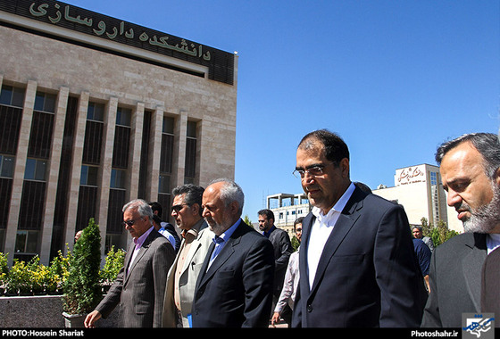 گزارش تصویری | افتتاح دانشکده داروسازی با حضور وزیر بهداشت در مشهد | عکاس : حسین شریعت /شهرآرا