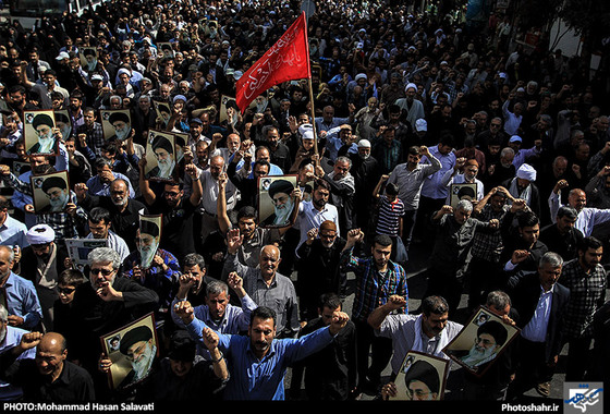 گزارش تصویری | راهپیمایی نمازگزاران مشهدی درمحکومیت جنایات آل‌سعود | عکاس : محمد حسن صلواتی /شهرآرا