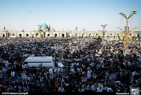 گزارش تصویری | مراسم دعای پر فیض عرفه در حرم رضوی | عکاس : محمد عقیلی /شهرآرا