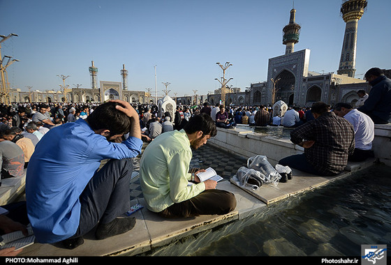 گزارش تصویری | مراسم دعای پر فیض عرفه در حرم رضوی | عکاس : محمد عقیلی /شهرآرا