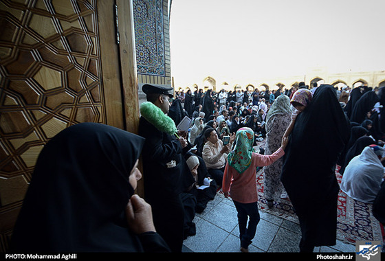 گزارش تصویری | مراسم دعای پر فیض عرفه در حرم رضوی | عکاس : محمد عقیلی /شهرآرا