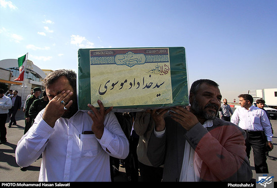 گزارش تصویری | استقبال از 3 شهید مدافع حرم در مشهد |عکاس : محمد حسن صلواتی /شهرآرا