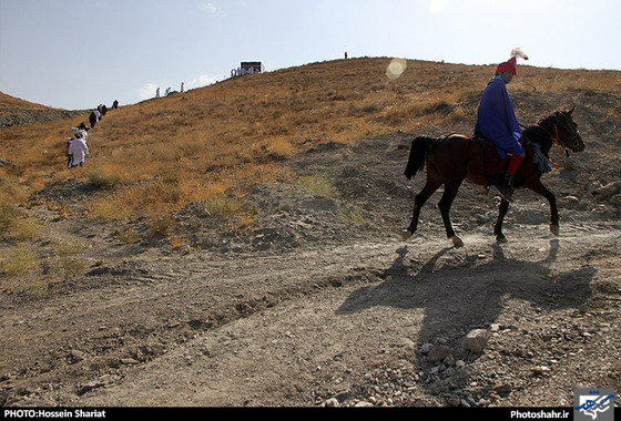 گزارش تصویری : بازسازی واقعه غدیر خم در مشهد | عکاس : حسین شریعت /شهرآرا