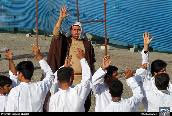 گزارش تصویری : بازسازی واقعه غدیر خم در مشهد | عکاس : حسین شریعت /شهرآرا