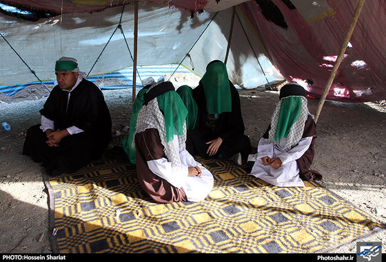 گزارش تصویری : بازسازی واقعه غدیر خم در مشهد | عکاس : حسین شریعت /شهرآرا