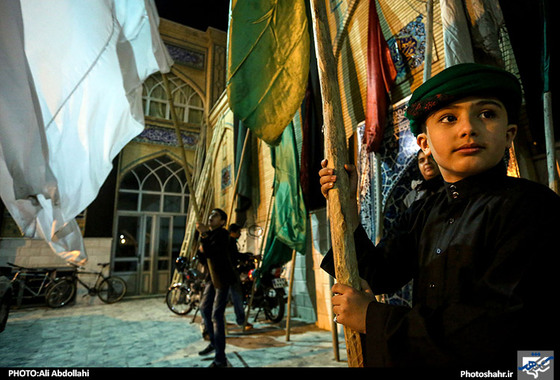گزارش تصویری/ آیین سنتی مشعل گردانی حسینیه نجفی های مقیم مشهد/ عکاس :علی عبداللهی /شهرآرا