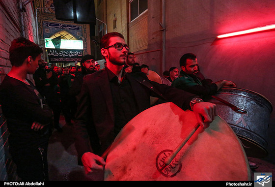 گزارش تصویری/ آیین سنتی مشعل گردانی حسینیه نجفی های مقیم مشهد/ عکاس :علی عبداللهی /شهرآرا