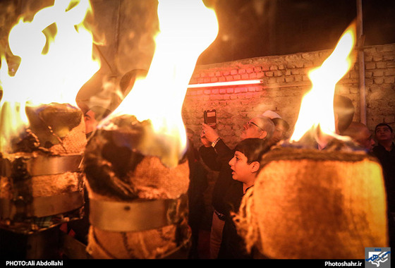 گزارش تصویری/ آیین سنتی مشعل گردانی حسینیه نجفی های مقیم مشهد/ عکاس :علی عبداللهی /شهرآرا