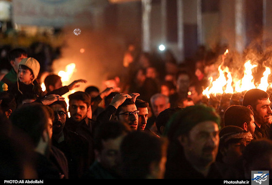 گزارش تصویری/ آیین سنتی مشعل گردانی حسینیه نجفی های مقیم مشهد/ عکاس :علی عبداللهی /شهرآرا
