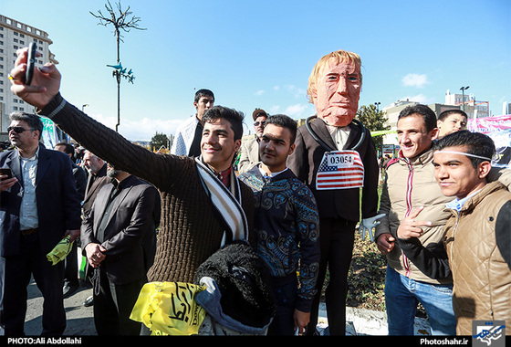 راهپیمایی 13ابن روز دانش اموز مشهد
علی عبدالهی شهرارا