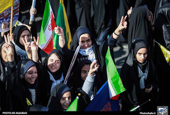 راهپیمایی 13ابن روز دانش اموز مشهد
علی عبدالهی شهرارا