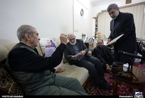 تکریم استاد سراج حجار حرم مطهر امام رضا(ع)‎ عکس علی عبدالهی شهرارا