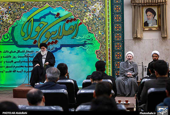 گزارش تصویری | دیدار تشکل های دانشجویی با آیت الله علم الهدی به مناسبت روز دانشجو | عکاس : علی عبداللهی /شهرآرا