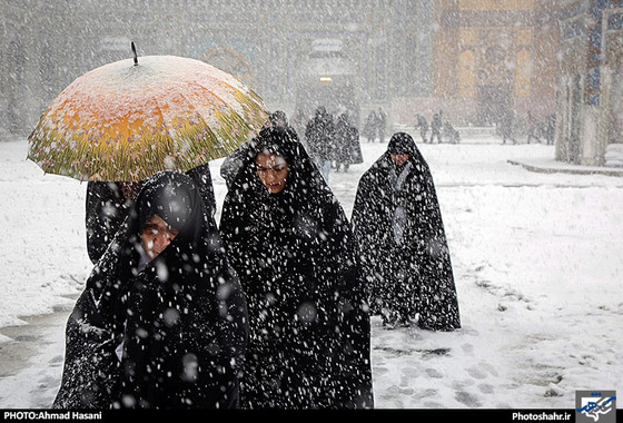 گزارش تصویری | بارش برف در مشهد | عکاس : احمد حسنی /شهرآرا 