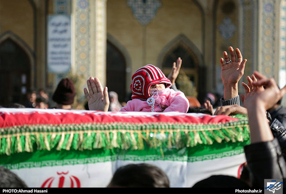 گزارش تصویری | تشییع پیکر مطهر شهید مدافع حرم یاسین رحیمی در مشهد | عکاس : احمد حسنی /شهرآرا