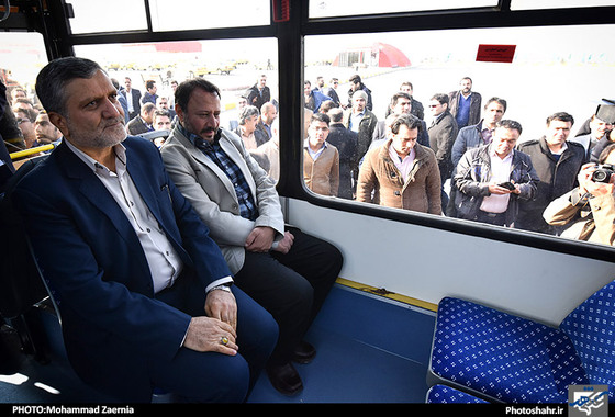 گزارش تصویری | رونمایی از تاکسی ها و اتوبوسهای جدید ناوگان شهری مشهد | عکاس :محمد زائرنیا /شهرآرا