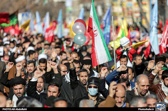 راهپیمایی بزرگداشت حماسه 9 دی و تشییع دو شهید مدافع حرم در مشهد 1