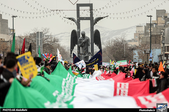 گزارش تصویری | راهپیمایی با شکوه 22 بهمن در مشهد | عکاس : علی عبداللهی /شهرآرا