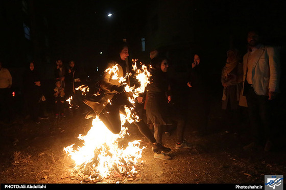 گزارش تصویری | برخورد با عاملان اخلال در نظم عمومی در شب چهارشنبه سوری در مشهد | عکاس : علی عبداللهی/ شهرآرا