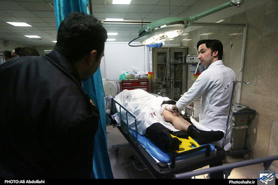 گزارش تصویری | پرتاب نارنجک انفجاری داخل خودروی پلیس راهور مشهد | عکاس : علی عبداللهی / شهرآرا