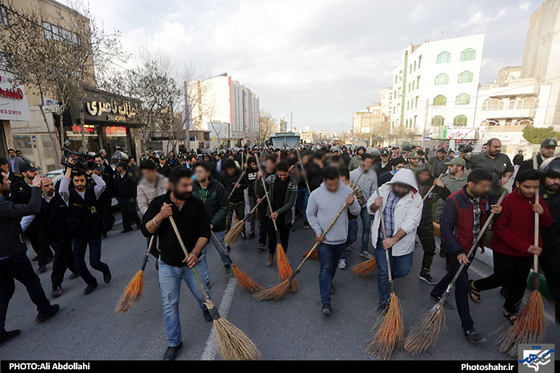 گزارش تصویری  تنبیه اجتماعی بازداشت شدگان چهارشنبه سوری در مشهد عکاس علی عبداللهی شهرآرا