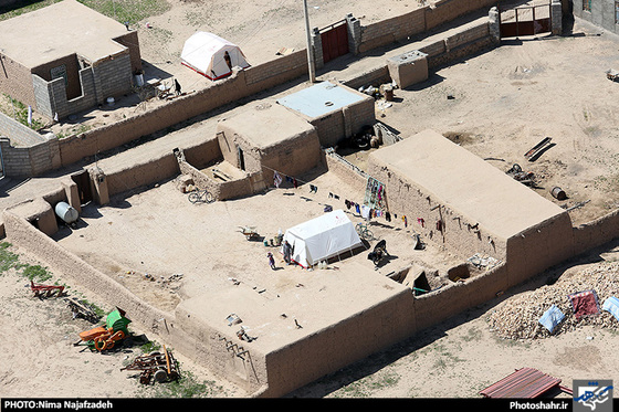 گزارش تصویری چهارمین روز امداد رسانی به روستاهای تربت جام عکاس نیما نجف زاده شهرآرا 