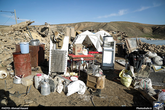 گزارش تصویری | روستای کلاته قدم 4 روز پس از زلزله | عکاس : احمد حسنی /شهرآرا
