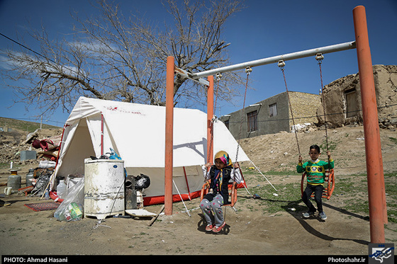 گزارش تصویری | روستای کلاته قدم 4 روز پس از زلزله | عکاس : احمد حسنی /شهرآرا