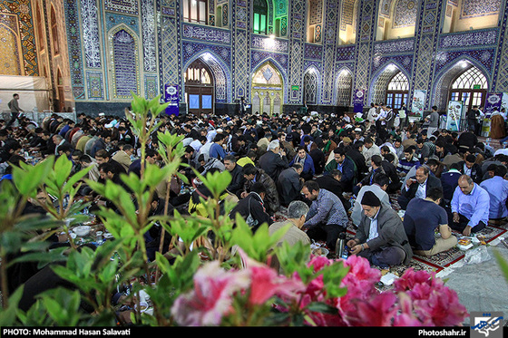 گزارش تصویری | آیین معنوی اعتکاف در حرم مطهر رضوی | عکاس : محمد حسن صلواتی / شهرآرا