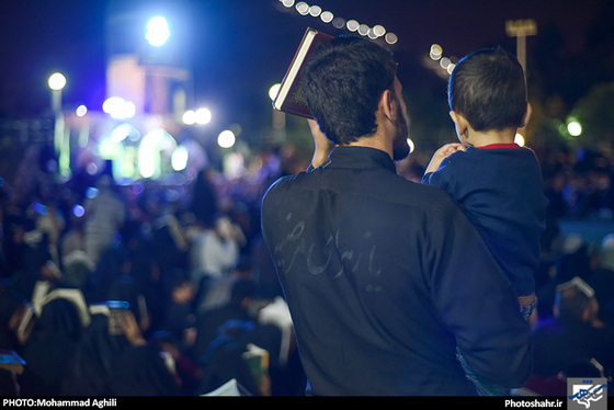 گزارش تصویری | احیای شب بیست و سه ماه مبارک رمضان در بوستان کوهسنگی مشهد | عکاس : محمد عقیلی /شهرآرا