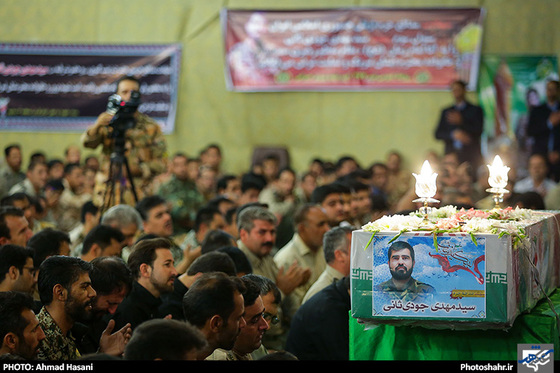 گزارش تصویری | تشییع شهید مدافع حرم « سید مهدی جودی ثانی »در مشهد / عکس :حمد حسنی /شهرآرا