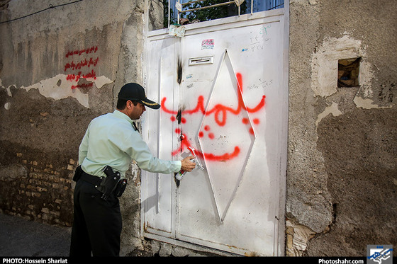 گزارش تصویری پلمپ 15 مرکز توزیع مواد مخدر در مشهد عکس حسین شریعت شهرارا