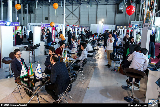 گزارش تصویری | بیستمین نمایشگاه بین المللی کامپیوتر | عکس : حسین شریعت /شهرآرا