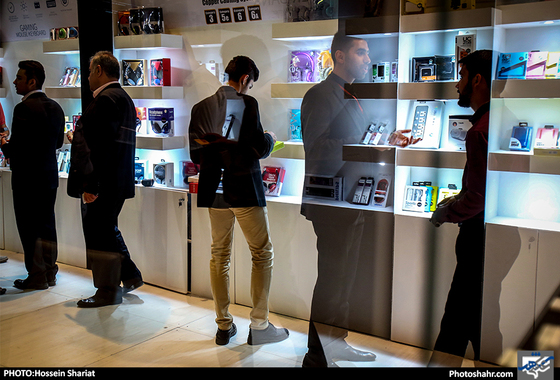 گزارش تصویری | بیستمین نمایشگاه بین المللی کامپیوتر | عکس : حسین شریعت /شهرآرا