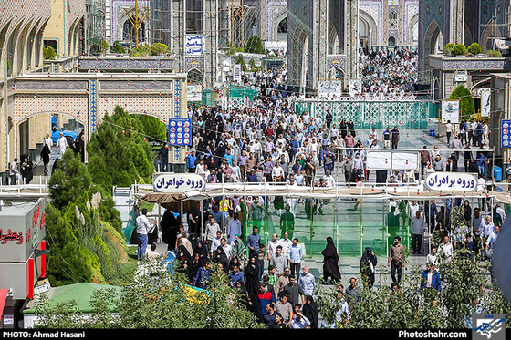گزارش تصویری | راهپیمایی نمازگزاران نماز جمعه مشهد در حمایت از مسلمانان مظلوم میانمار | عکس : احمد حسنی /شهرآرا
