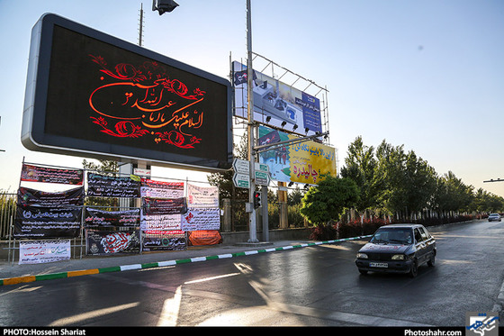گزارش تصویری / فضاسازی شهرداری مشهد به مناسبت ایام محرم / عکس : حسین شریعت /شهرآرا