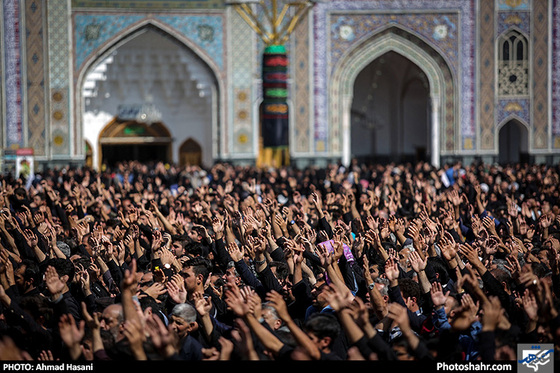 گزارش تصویری / عزاداری روز عاشورا در حرم رضوی / عکس: احمد حسنی /شهرآرا