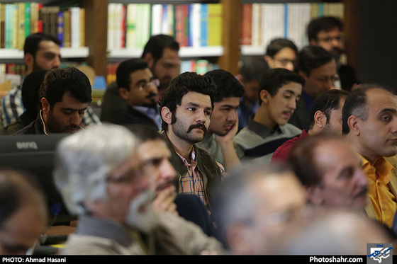 گزارش تصویری / نشست نقد و بررسی کتاب «عاشورا شناسی» در پردیس کتاب / عکس : احمد حسنی /شهرآرا