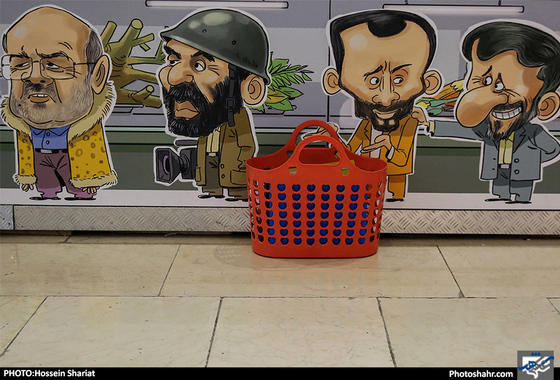 گزارش تصویری پنجمین روز از بیست و سومین نمایشگاه مطبوعات / عکس حسین شریعت/شهرآرا