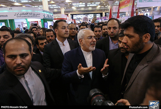 گزارش تصویری پنجمین روز از بیست و سومین نمایشگاه مطبوعات / عکس حسین شریعت/شهرآرا