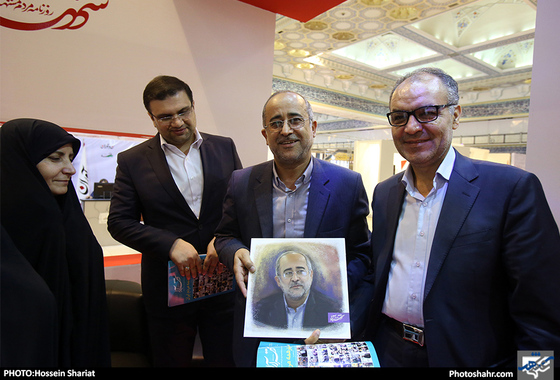 حضور اعضای شورای شهر مشهد در غرفه شهرآرا / عکس حسین شریعت 