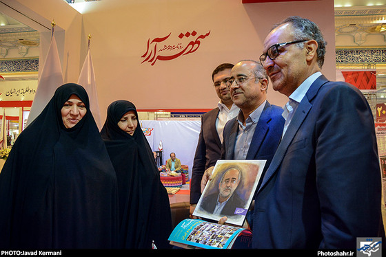 حضور اعضای شورای شهر مشهد در غرفه شهرآرا / عکس جواد کرمانی